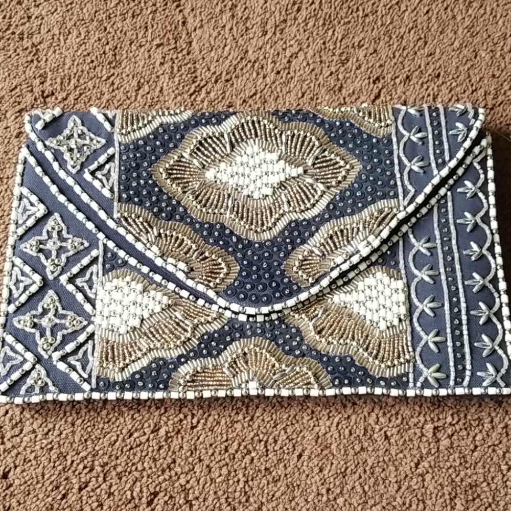 Jewl clutch - Navy NWT